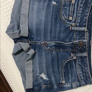 American Eagle Outfitters Women's Distressed Blue Boyfriend Jeans